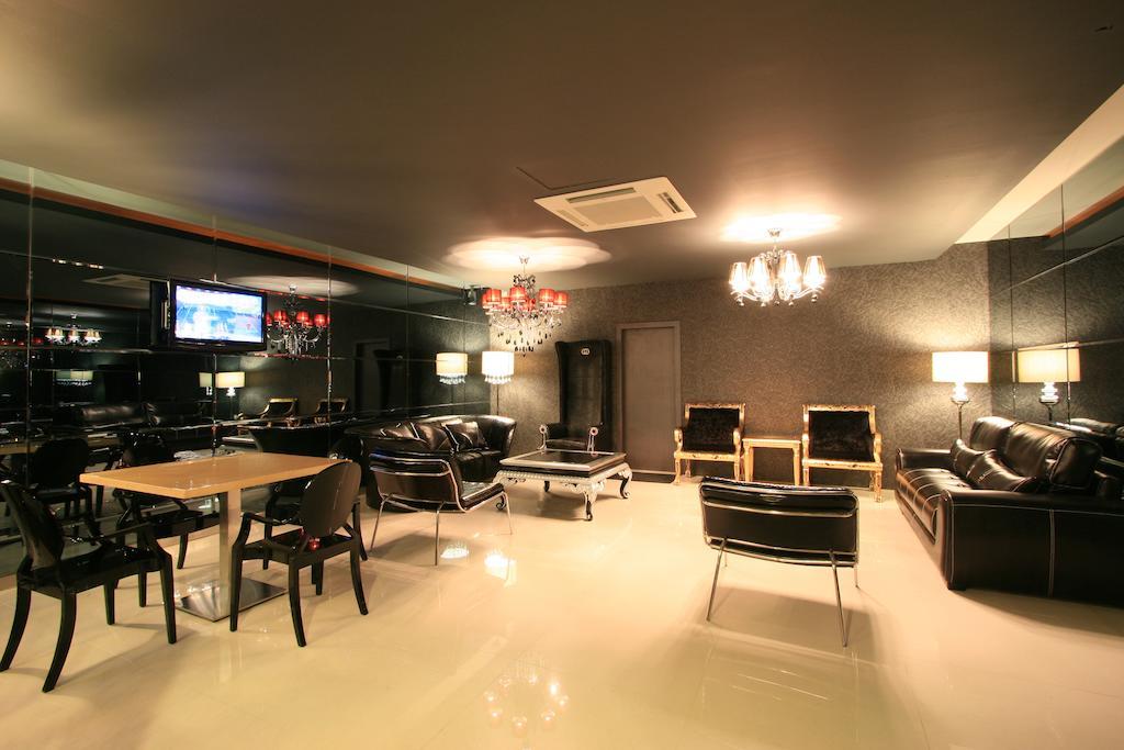 ג'והור בהרו Artz Hotel מראה חיצוני תמונה
